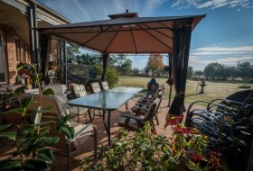 Full Circle Farm Bed & Breakfast