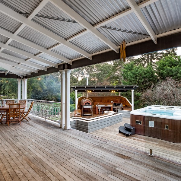 Luxury hot tub